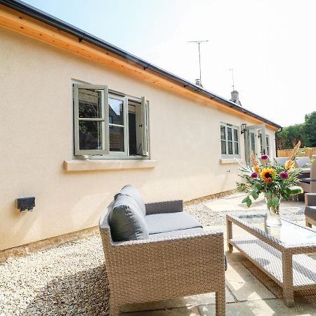 12 Manor Farm Close Kingham Kültér fotó